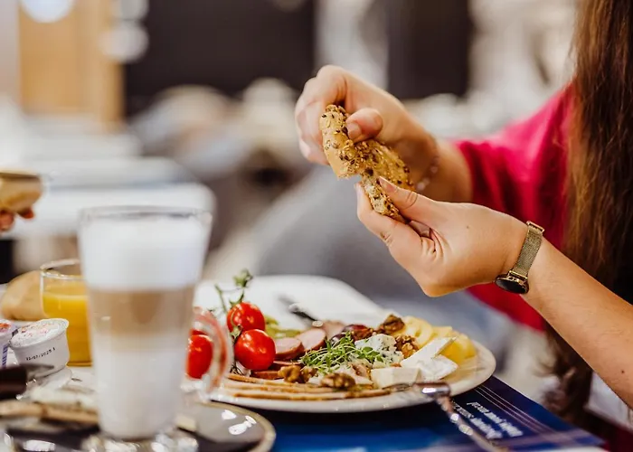 Adults Hotel apartamentowy 4*